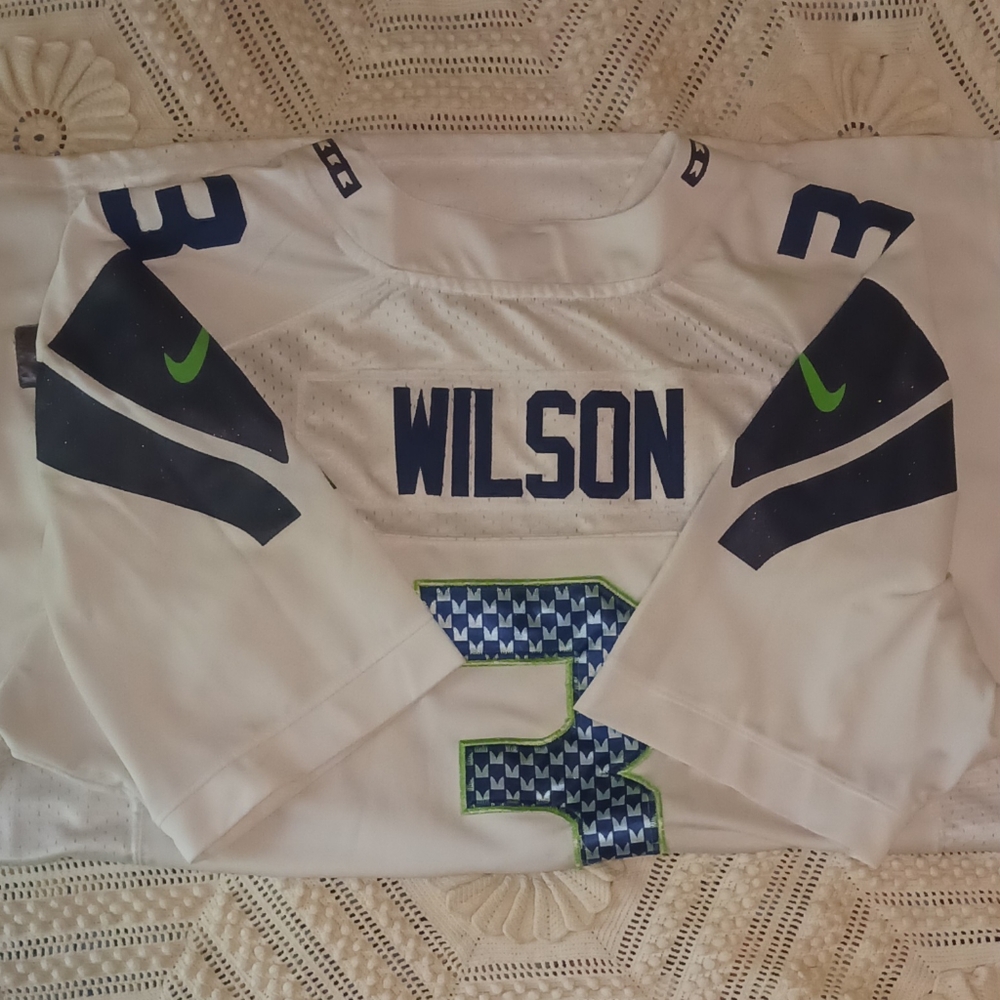 Seattle Seahawks Russell Wilson NFL   jersey shirt Large